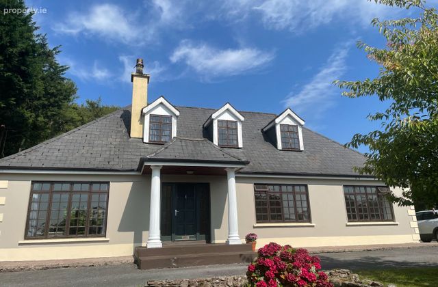 Strawhall, Fermoy, Fermoy, Co. Cork - Click to view photos