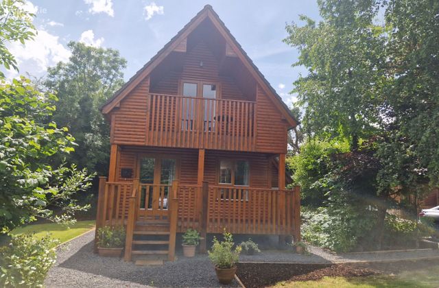2 The Lodges, Cornadarragh, Belturbet, Co. Cavan - Click to view photos