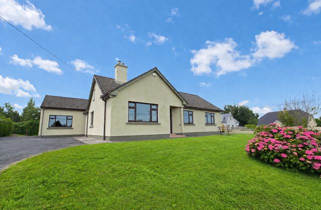 Shalom, Ballybeg, Ennis, Co. Clare, Ennis, Co. Clare - Click to view photos