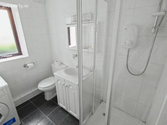 Apartment 4, 70/72 Pembroke Road, Ballsbridge, Dublin 4 - Image 5