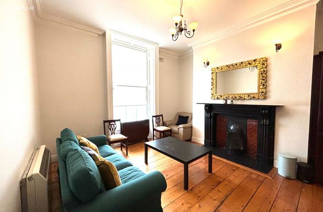Apartment 2 , 43 Pembroke Road, Ballsbridge, Dublin 4 - Click to view photos