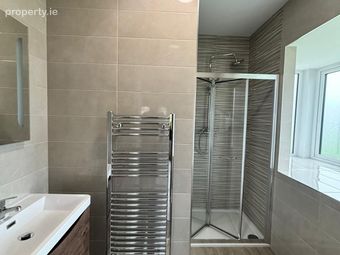 42 Meadow Walk, Castle Heights, Kilmoney, Carrigaline, Co. Cork - Image 5