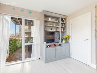 25 Hunters Hall, Hunterswood, Ballycullen, Dublin 24 - Image 5