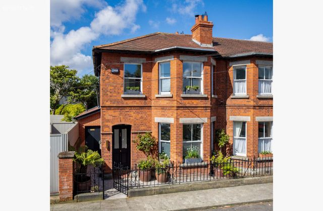 1 Oswald Road, Dublin 4, Sandymount, Dublin 4 - Click to view photos