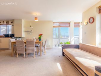 28 Belmayne Avenue, Belmayne, Dublin 13, Dublin 13 - Image 4