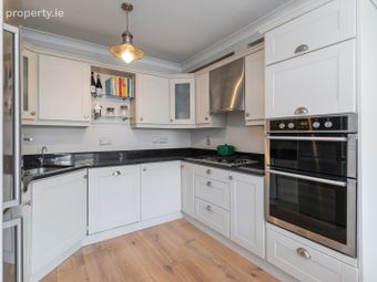 9 Bellevue Park Avenue, Booterstown, Blackrock, Co. Dublin - Image 4