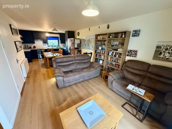 14 Hazel Lawns, Hazelhill, Ballyhaunis, Co. Mayo - Image 5