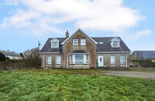 Roosky, Quigleys Point, Co Donegal, White Castle, Co. Donegal - Click to view photos