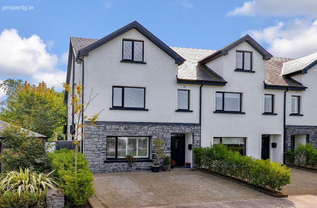 37 Doire Fea, Moycullen, Co Galway, Moycullen, Co. Galway - Click to view photos