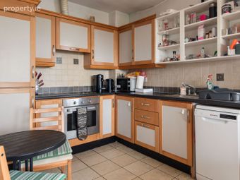 Apartment 32, Marlay House, Ballinteer, Dublin 16 - Image 5