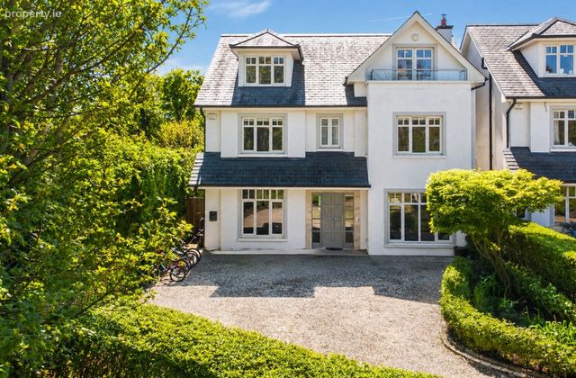 11 Glencarraig, Brides Glen Road, Rathmicheal, Dublin 18, Dublin 18 - Click to view photos