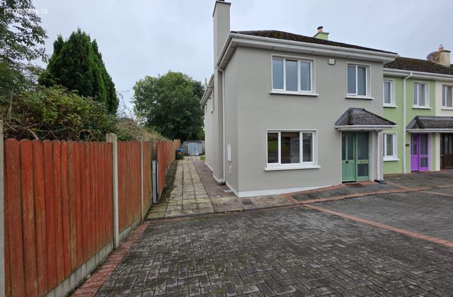 4 Millbrook Village, Milltown, Milltown, Co. Kerry - Click to view photos