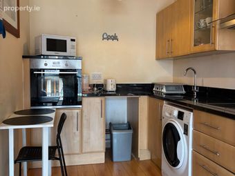 Apartment 21, Saint James's Court, Kilmainham, Dublin 8 - Image 4
