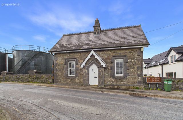Toll Bridge House, Fiddown, Co. Kilkenny - Click to view photos
