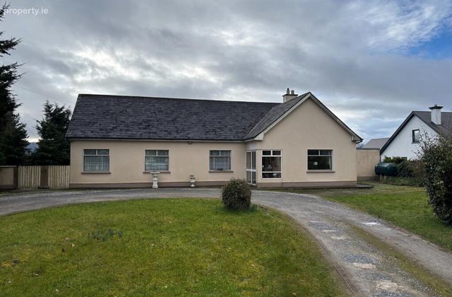 Riverdale View, Lissivigeen, Killarney, Co. Kerry, Killarney, Co. Kerry - Click to view photos