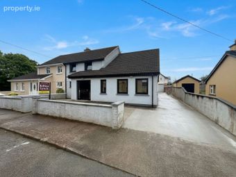 44 Murphy's Terrace, Millstreet, Co. Cork - Image 2