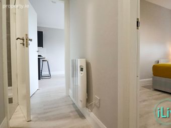 Apartment 27, Trinity Square, Dublin 2 - Image 3