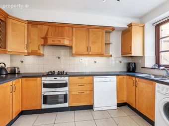 Apartment 2, Oaklands Court, Sandymount, Dublin 4 - Image 4