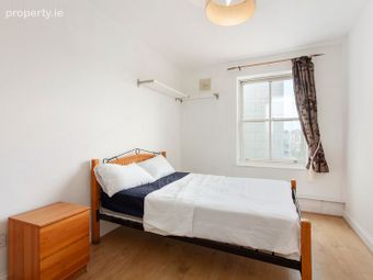 Georges Quay Apartments, Dublin 2 - Image 4