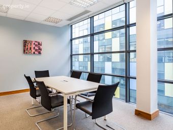 77 Sir John Rogersons Quay, Dublin 2 - Image 5