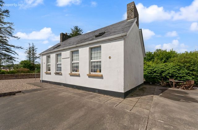 Leagan Schoolhouse, Inver, Co. Donegal, Inver, Co. Donegal - Click to view photos