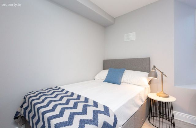 Flat 2 , 16 Grove Park, Rathmines, Dublin 6 - Click to view photos