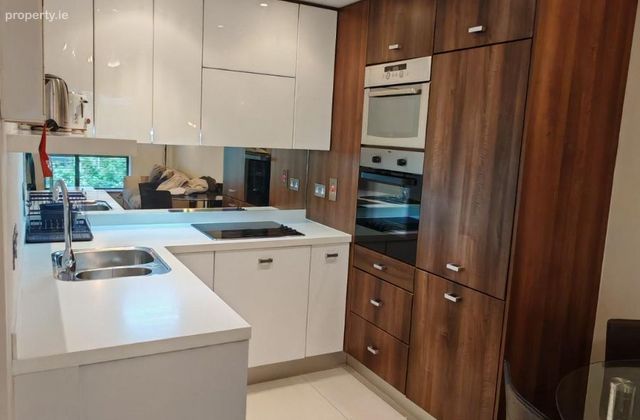 Apartment 34, Meridian Court, Royal Canal Park, Dublin 15 - Click to view photos