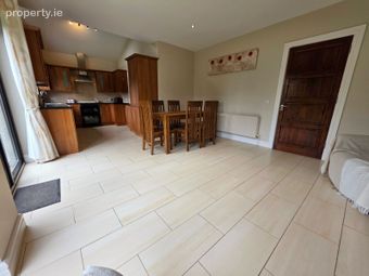 16 Ashthorn Avenue, Headford, Headford, Co. Galway - Image 5