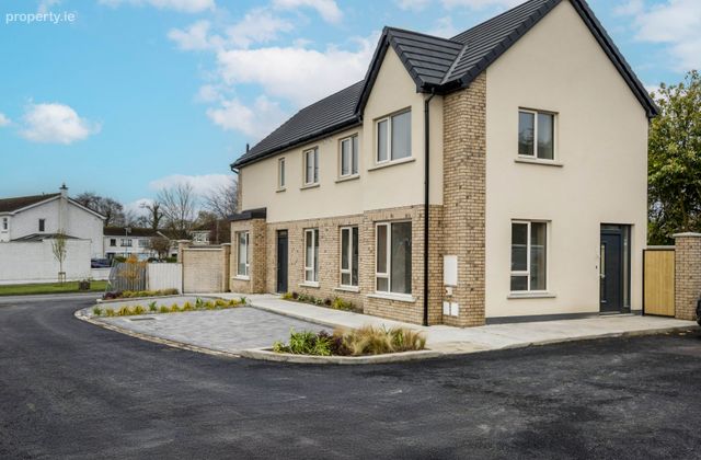 2 Summer Court, Summerhill Road, Dunboyne, Co. Meath - Click to view photos