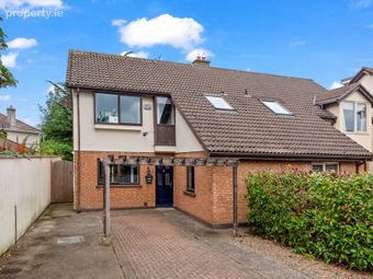 13 Stradbrook Grove, Blackrock, Monkstown, Co. Dublin
