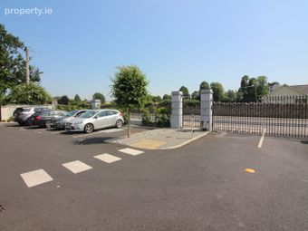 2 The Oaks, Blackabbey Road, Adare, Co. Limerick - Image 3