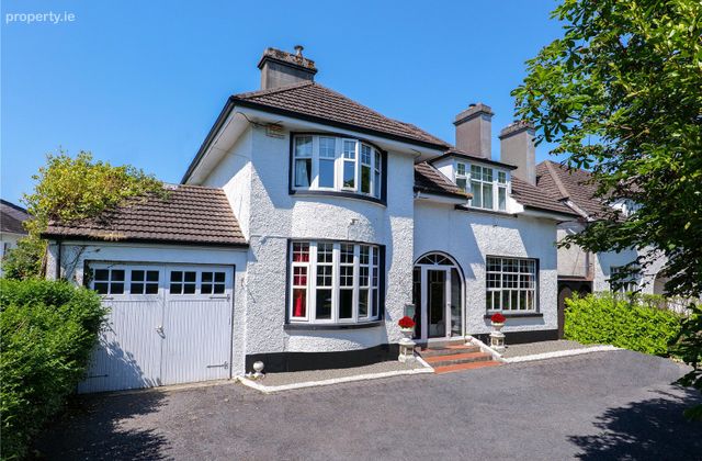 Bradmur, 5 Nile Lodge, Salthill Road Lower, Salthill, Galway, Salthill, Co. Galway - Click to view photos