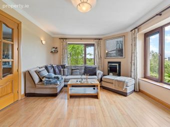 34 Ronayn's Court, Rochestown, Co. Cork - Image 4