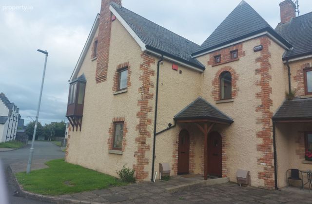 16 Harbour Cottages, Carlingford, Carlingford, Co. Louth - Click to view photos