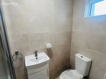 33 Ravensdale Park, Kimmage, Dublin 12 - Image 4