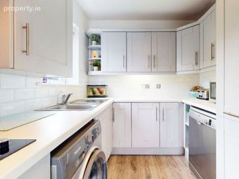 2a Albert College Grove, Glasnevin, Dublin 9 - Image 4