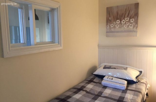 Burnell Drive, Mullingar, Co. Westmeath - Click to view photos