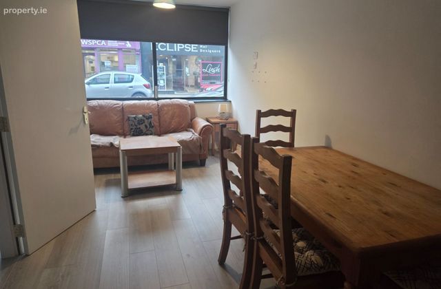 Apt 5, C.j.'s, Linenhall Street, Castlebar, Co. Mayo - Click to view photos