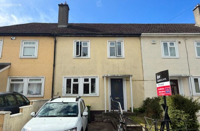 110 Captain's Avenue, Kimmage, Dublin 12 - Click to view photos