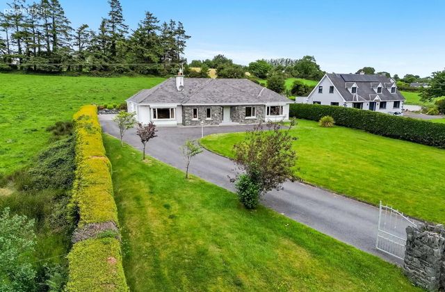Derg House, Scartlea, Muckross, Co. Kerry, Killarney, Co. Kerry - Click to view photos