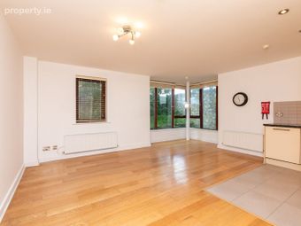 6 Aubreyville, Dublin Road, Shankill, Dublin 18 - Image 4