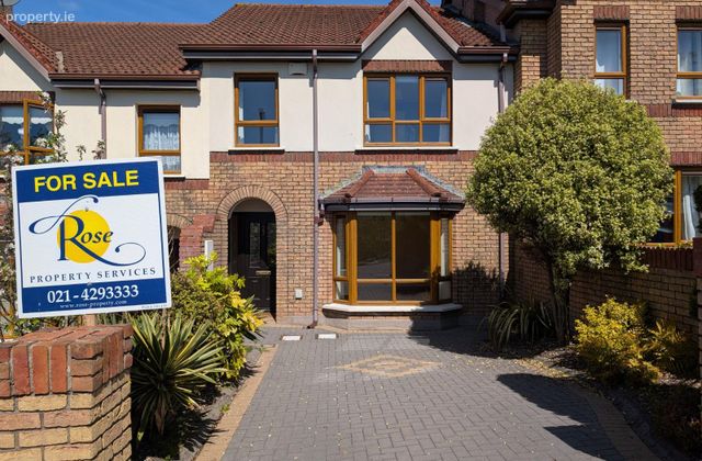 27 Ryecroft, Maryborough Woods, Douglas, Co. Cork - Click to view photos