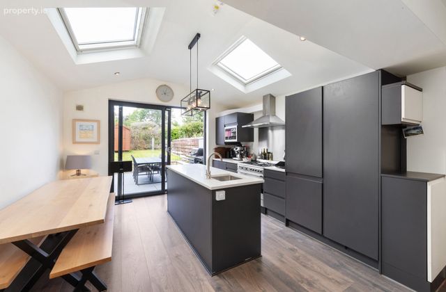141 St Columbanus Road, Dundrum, Dublin 14, Dundrum, Dublin 14 - Click to view photos