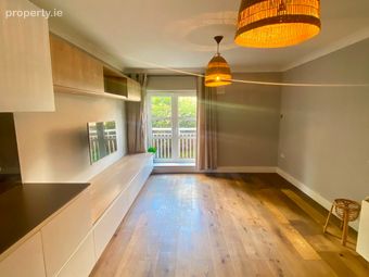 The Richmond, Smithfield, Dublin 7 - Image 4