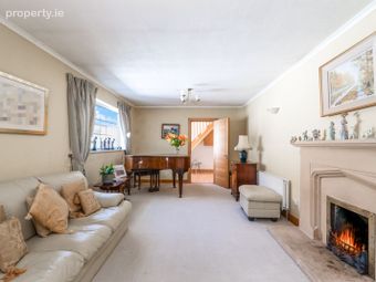 4 Blackglen Court, Dublin 18, Sandyford, Dublin 18 - Image 4