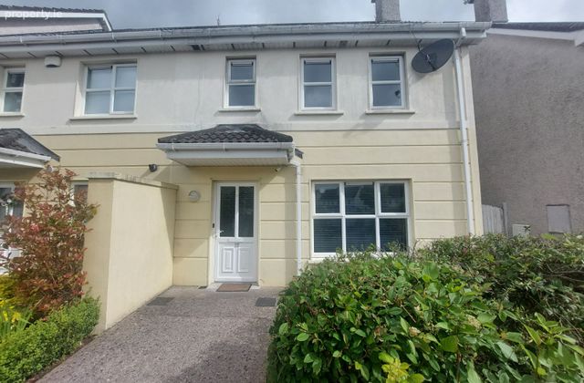 15 An M&oacute;in&eacute;ar, C&uacute;l &Aacute;rd, Carrigtwohill, Co. Cork - Click to view photos