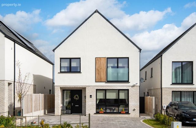 10 Greenwood Drive, Malahide, Co. Dublin, Malahide, Co. Dublin - Click to view photos
