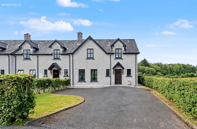 27 Acres Avenue, Acres Cove, Drumshanbo, Co. Leitrim - Click to view photos
