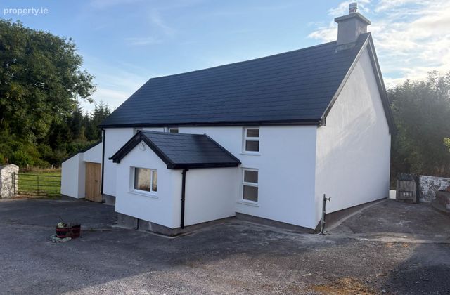 Cleanrath, Renaniree, Macroom, Co. Cork - Click to view photos