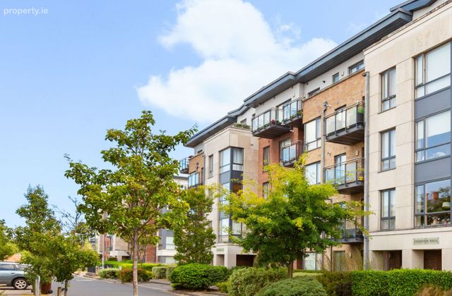 Apartment 2, Ardavon Hall, Hazelbrook Square, Churchtown, Dublin 14 - Click to view photos